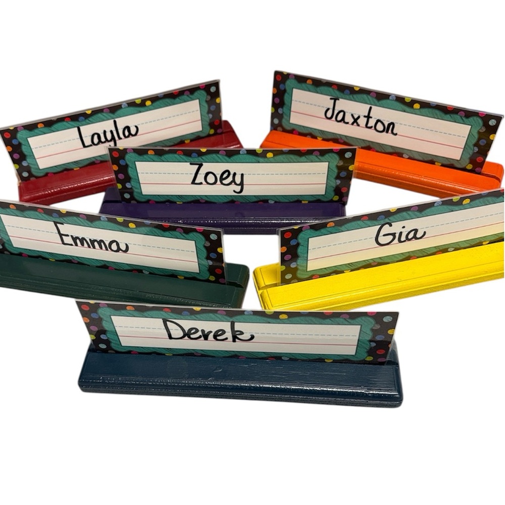 BUNDLE OF 34 HANDMADE WOODEN NAMEPLATE DISPLAY HOLDER WITH ASSORTED NAMEPLATES